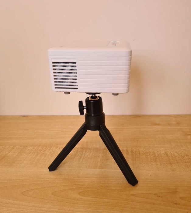 Led projector Akiyo