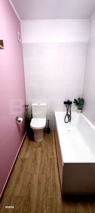 Apartament cu 3 camere, 63 mp, cu 2 bai si balcon mare, in zona Valea