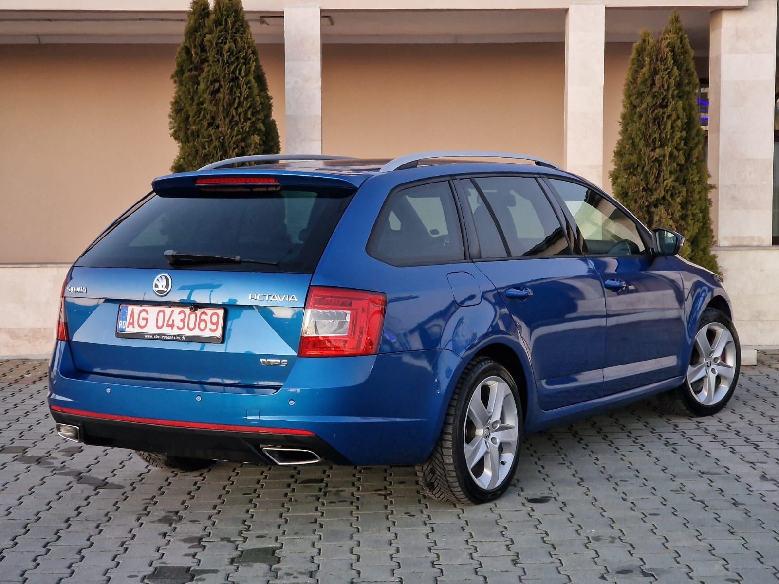 Skoda Octavia VRS / 2014 184CP / Bi-Xenon-Led / Navigatie Bradu • OLX.ro