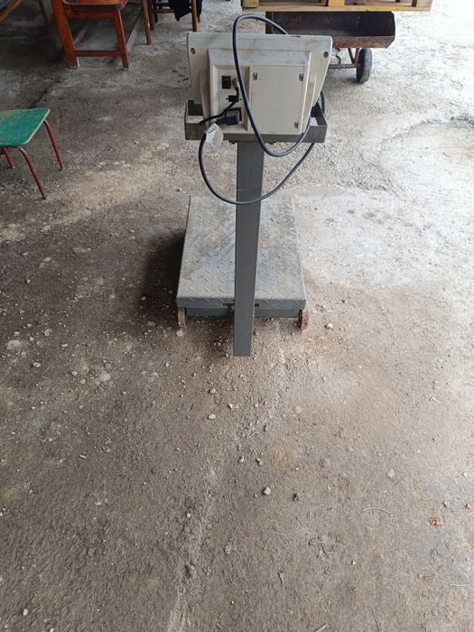 Продам весы в отличном состоянии