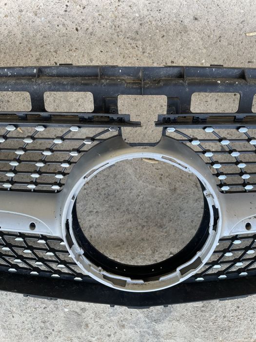 Диамантена решетка за Mercedes W213