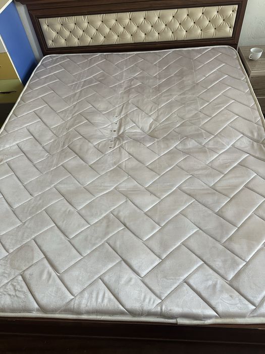 Матрац б/у размер 160*200