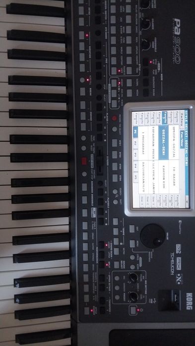 Продам KORG pa900