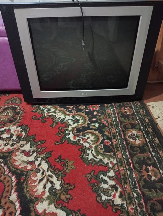 Продам телевизор