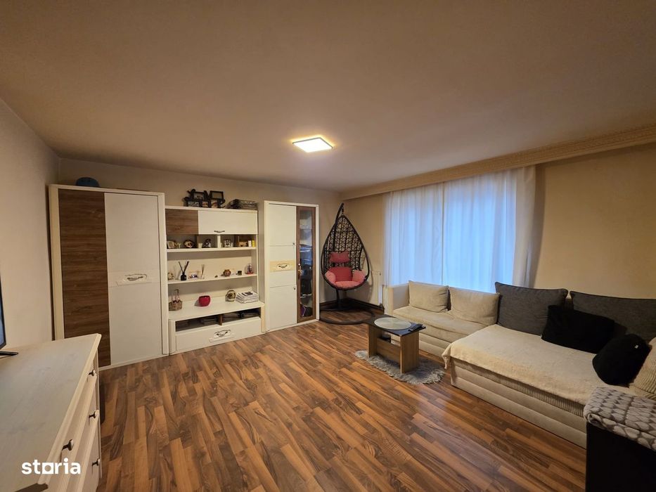 Casă spațioasă cu etaj, utilități complete și piscină – Simeria, HD