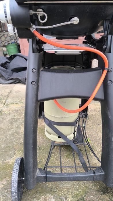 Weber Q 3200 газово барбекю