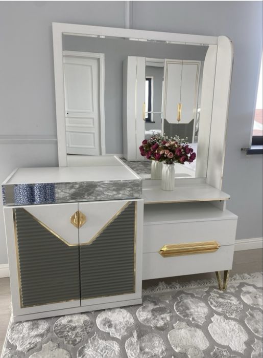 продам спальную гарнитуру