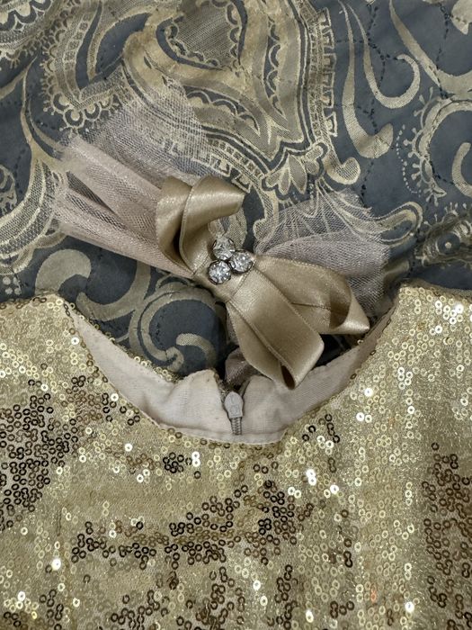 Платье нарядное  на девочку