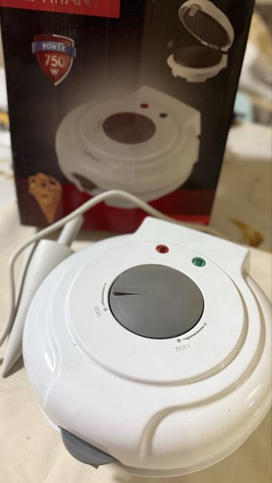 Продам Вафельницу б/у