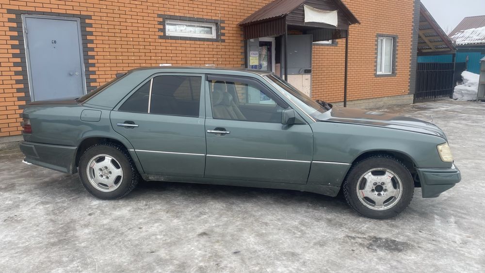 Продам Мерседец Е280