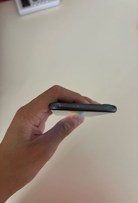 Продам айфон 8|||