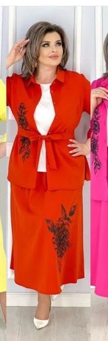 Продам костюм тройка