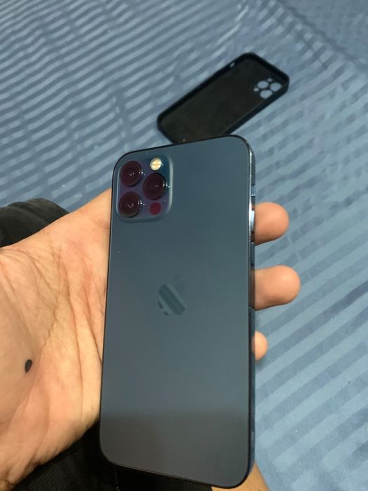 Продам сатам Iphone 12 pro max айфон 12про макс