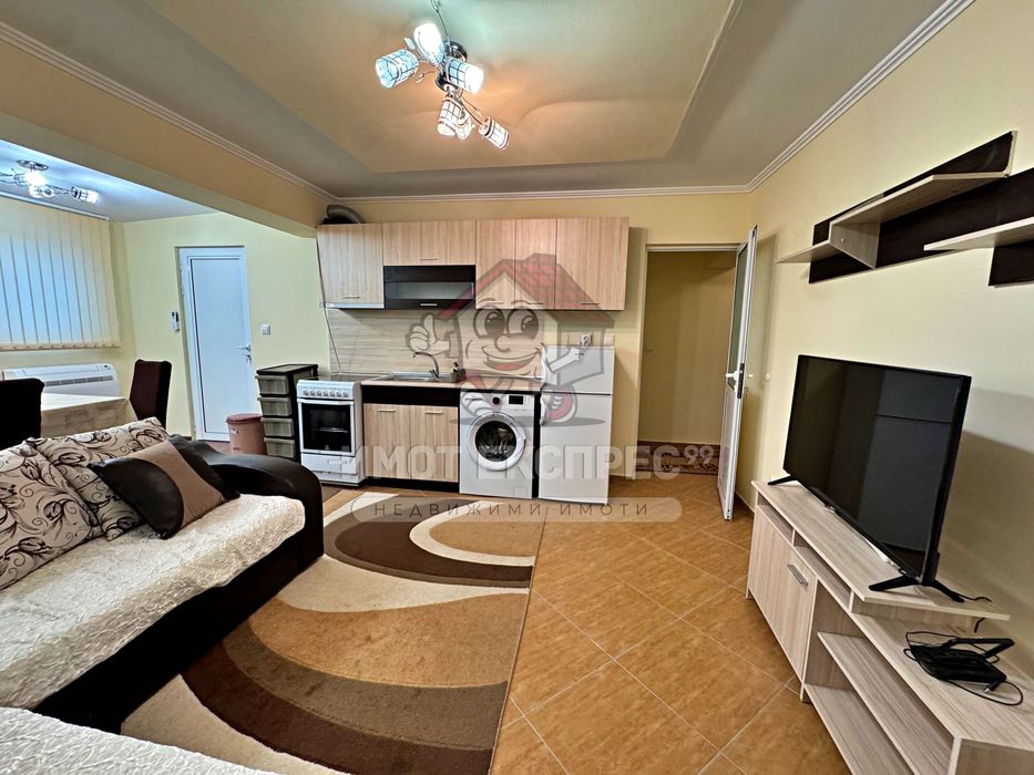 Дава се под наем Тристаен апартамент в Асеновград - 80 кв.м за 398.82 € - Снимка #1