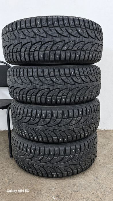 Продаются Шины ROADX RXFROST
