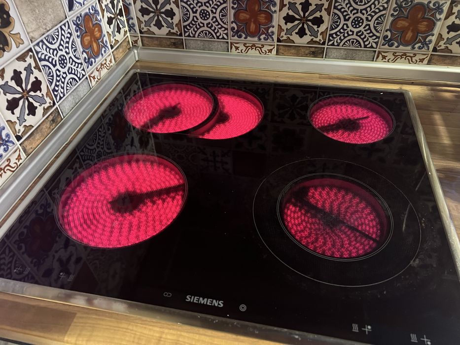 SIMENS фурна за вграждане