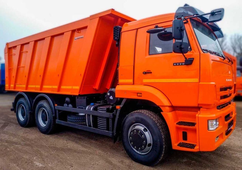Самосвал КАМАЗ-6520