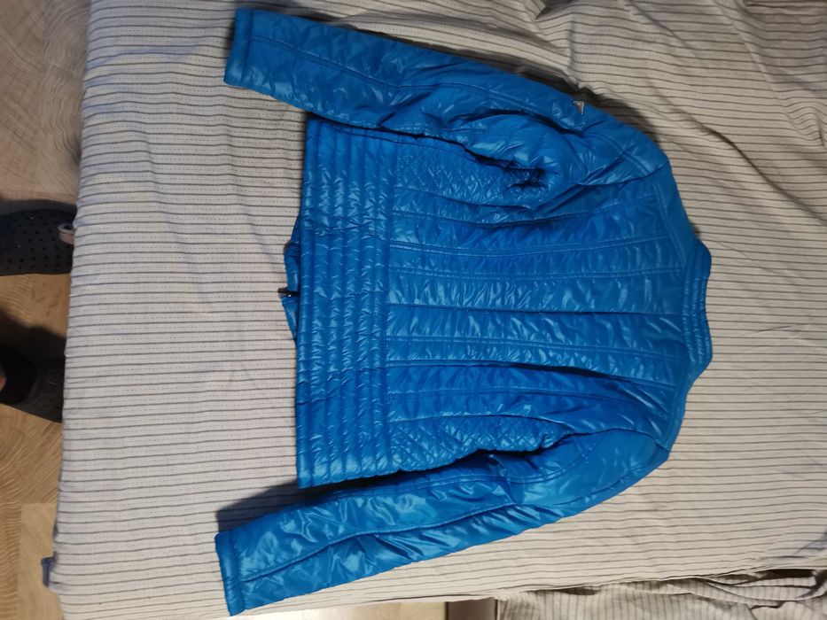 Дамско яке GUESS