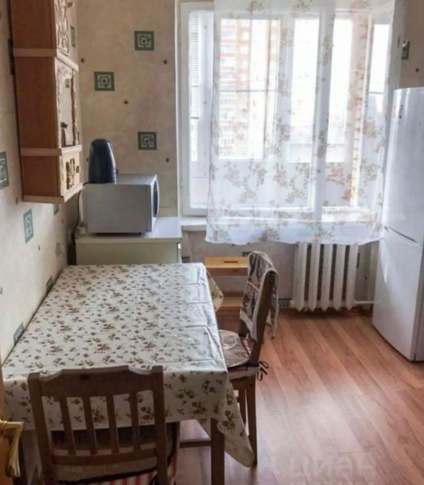 Аренда! 2х комн квартира, Юнусабад, все есть, метро рядом, СРОЧНО