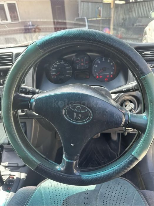 Продам Toyota RAV 4