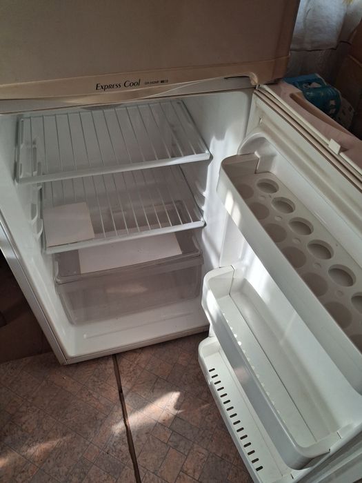 Продам холодильник LG на з/ч