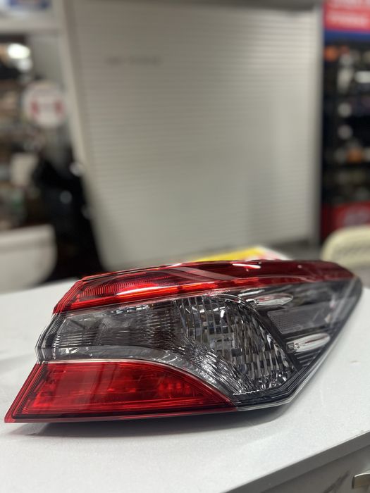 Фары на камри 70