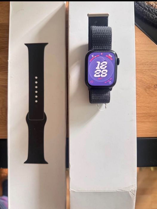 Apple watch 9, 41 mm, чисто нов