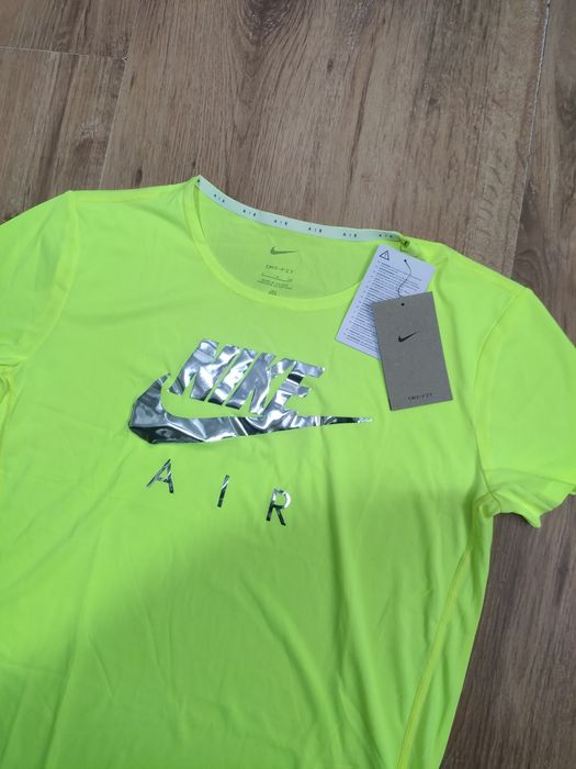 Tricou dama Nike Air mărimea S