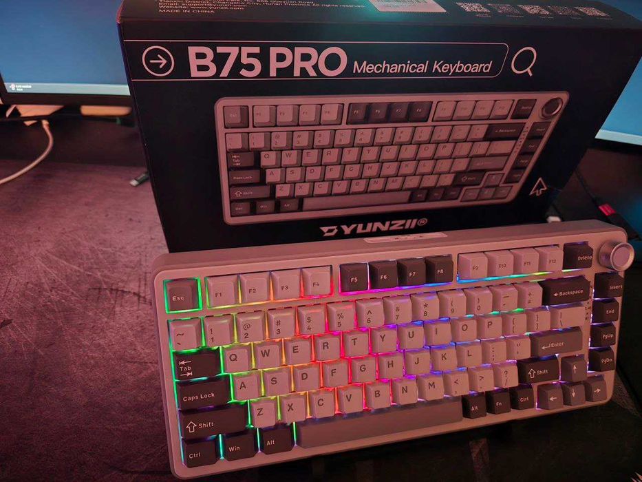 Tastatura Mecanica Custom YUNZII B75 PRO 75% Wireless Grey - HotSwap