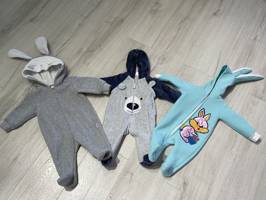 Продам детские комбинезоны