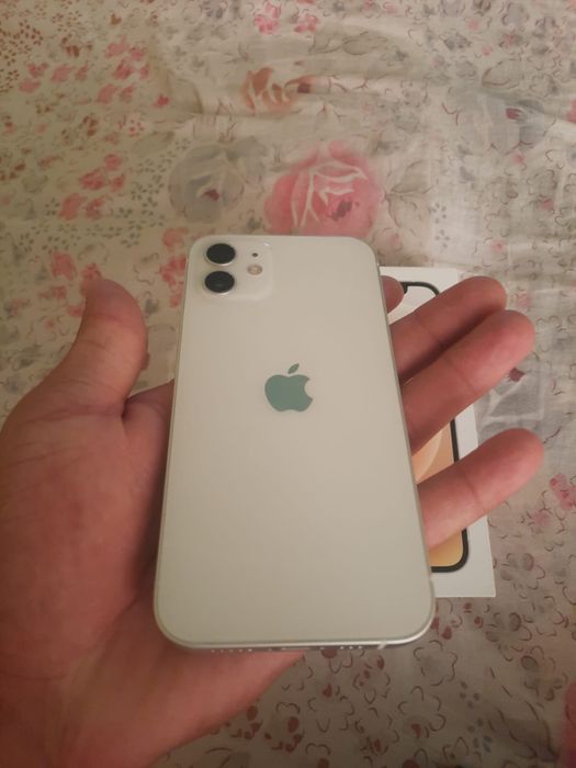Iphone 12 64 гб!