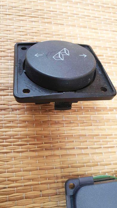 Butoane (intrerupatoare) pentru scarite electrice  , import Germania