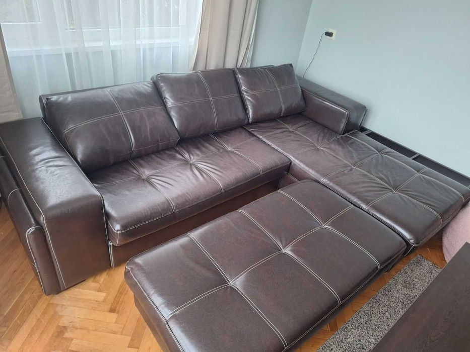 Продавам кожен диван