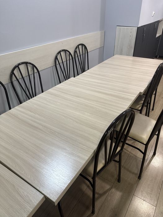 Продам столы и стулья