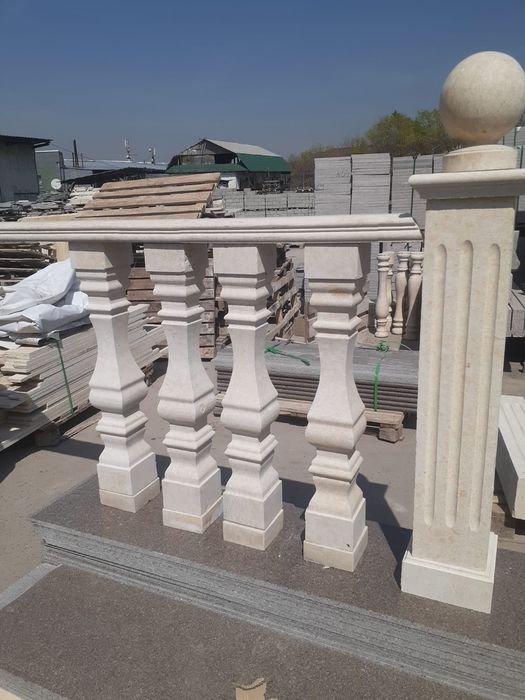 Гранит, мрамор, травертин, балясина