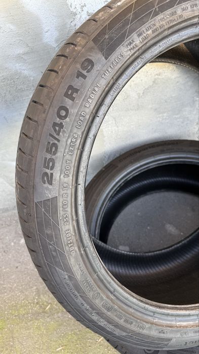 Летни гуми 255/40 R19 Continental
