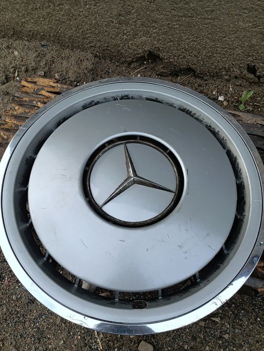 Продам колпаки 15 диаметр оригинал