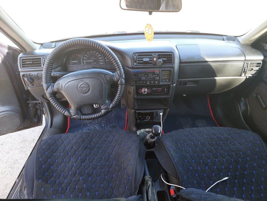 Продам Опель Вектра