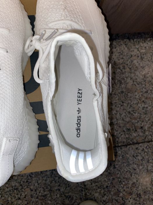 Yeezy boost 350v2 cream white