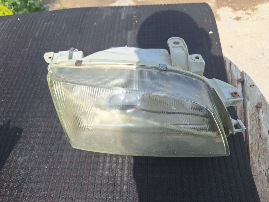 Тоиота карина Е ге арналған фарлар