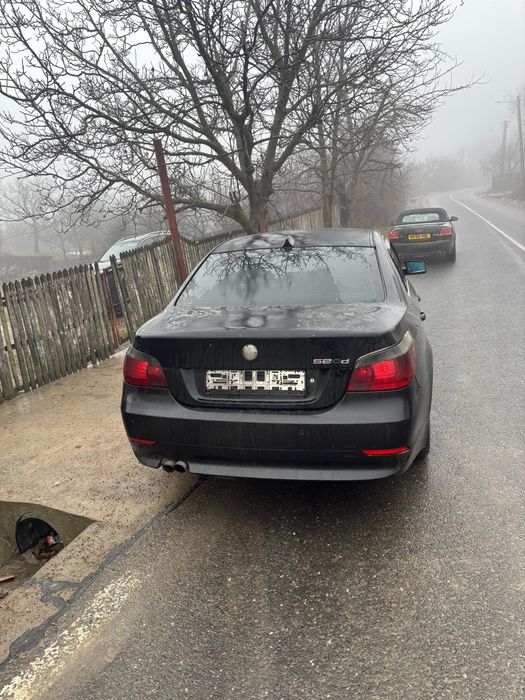 Vând E60 530d...