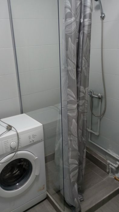 Închiriez garsonieră în Balș zona Jiu