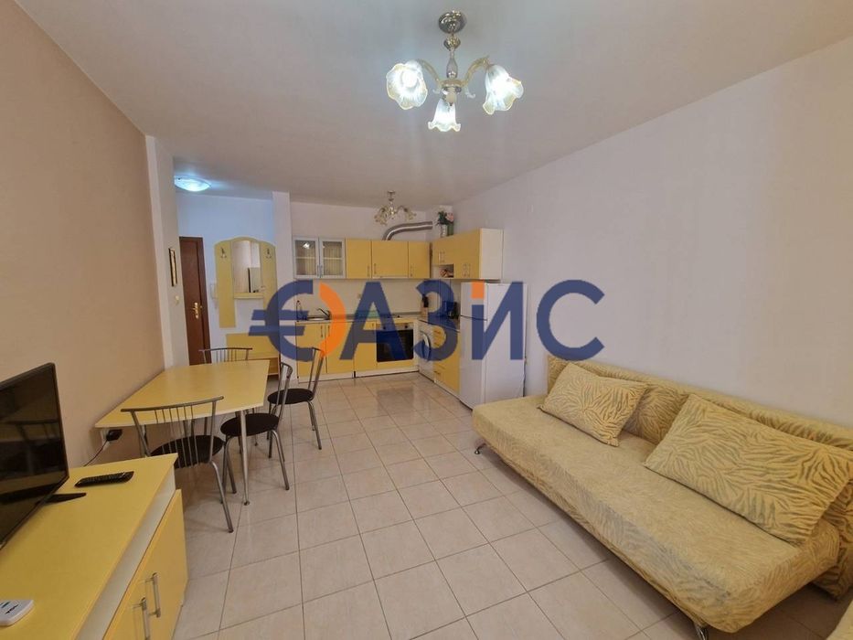Продава се Двустаен апартамент в Свети Влас - 60 кв.м за 1467 €/кв.м - Снимка #2