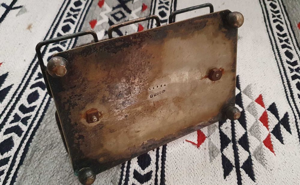 Посребрен антикварен оливерник от Великобритания