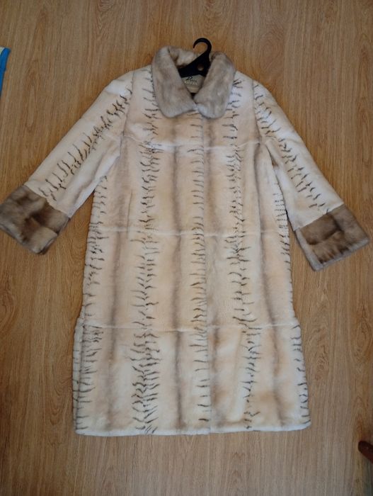 Шуба бобёр и норка практически новая