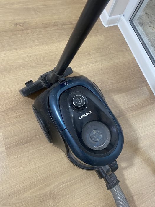 Срочно продам пылесос