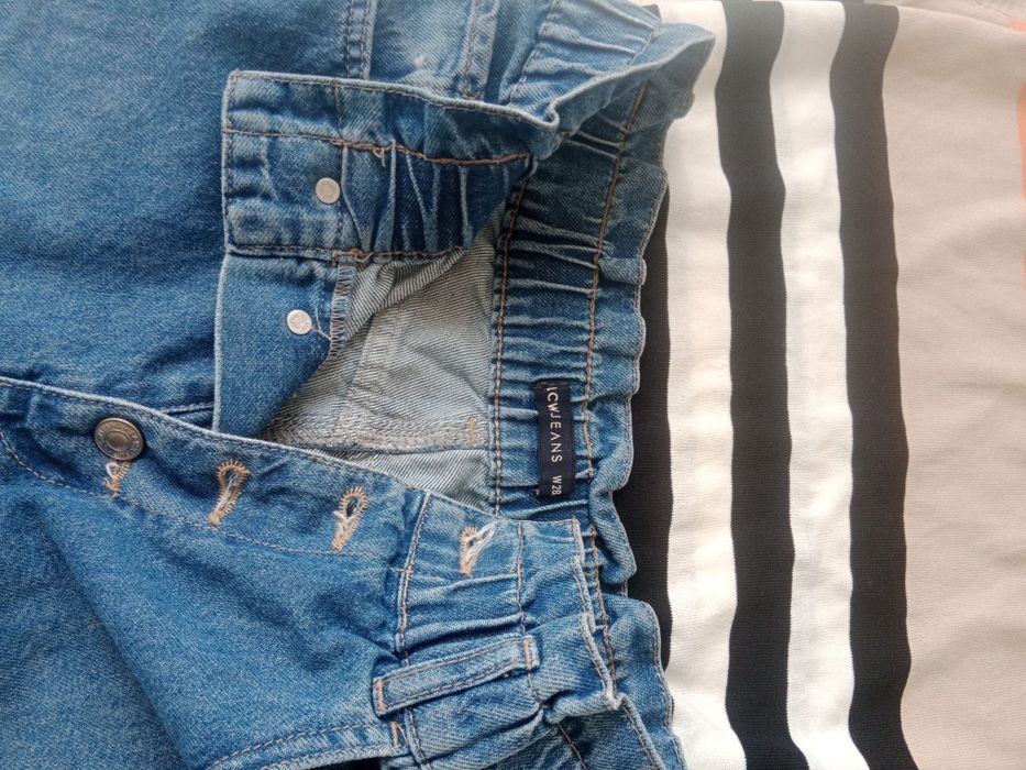 Джинсы 5000 жилет 3000