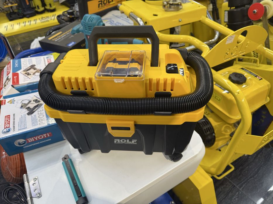 Пылесос аккумуляторный “ROLF”