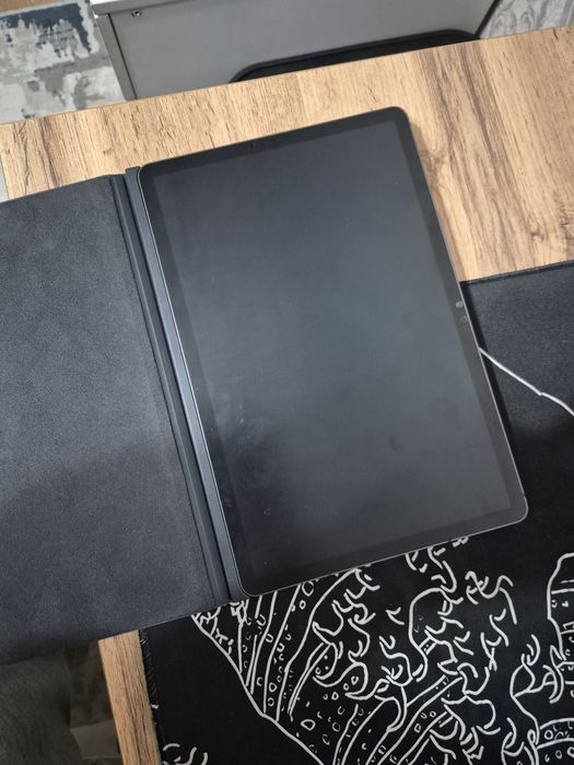 Планшет Samsung Galaxy Tab S9 в отличном состоянии