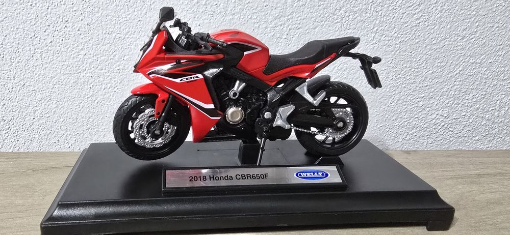 Macheta moto 1/18